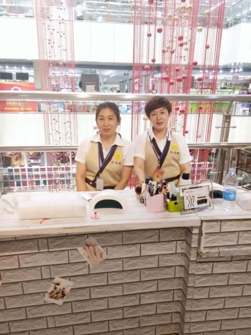 纖指圓夢(mèng)想！保定東方技工學(xué)校創(chuàng)業(yè)者——李丹！  