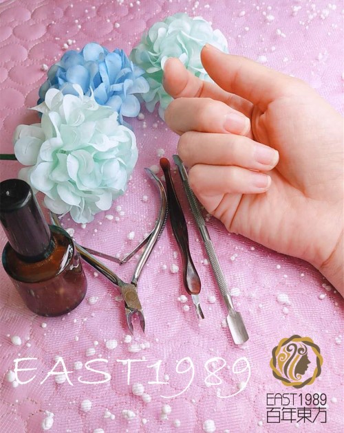  青花美甲怎么做？保定東方技工學(xué)校教你巧做美甲！