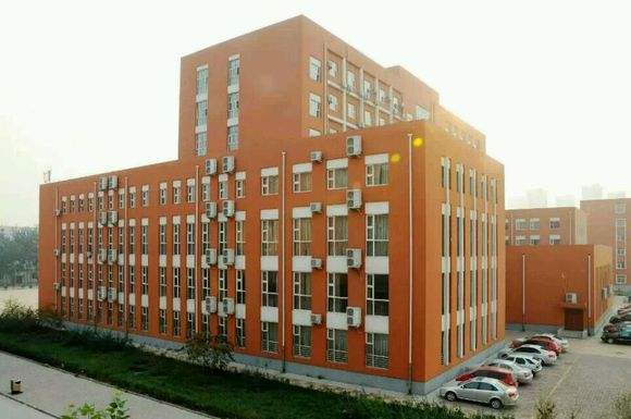 邯鄲市第二財(cái)經(jīng)學(xué)校好嗎？學(xué)生都能享受到哪些待遇？