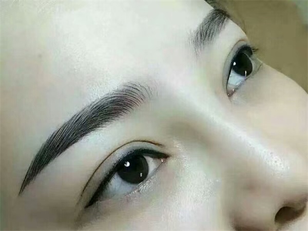 唐山于航美學(xué)形象設(shè)計培訓(xùn)學(xué)校紋繡課程包括哪些內(nèi)容？