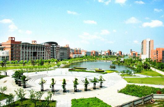 河北工貿(mào)專修學(xué)院統(tǒng)招本科中職升學(xué)班怎么樣？