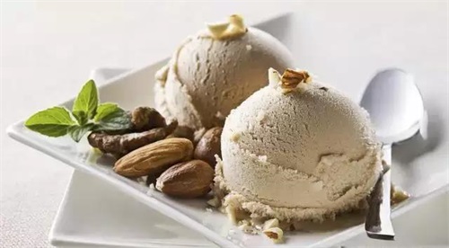 煙臺波絲蒂學(xué)校7月22日時尚冰品冷飲咖啡班開課啦！