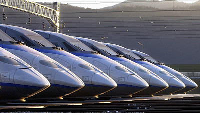 保定世紀(jì)美黛技工學(xué)校有哪些乘務(wù)類專業(yè)？