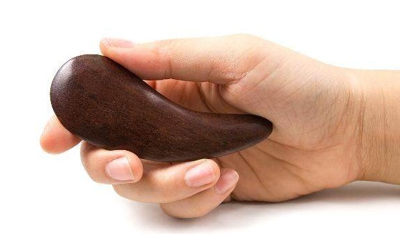 刮痧是如何進(jìn)行的？