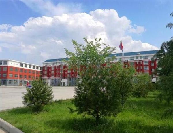 齊光科技文化專業(yè)學(xué)校有口腔醫(yī)學(xué)專業(yè)嗎？