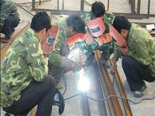 菏澤焊工學(xué)校開設(shè)了什么焊工相關(guān)專業(yè)？