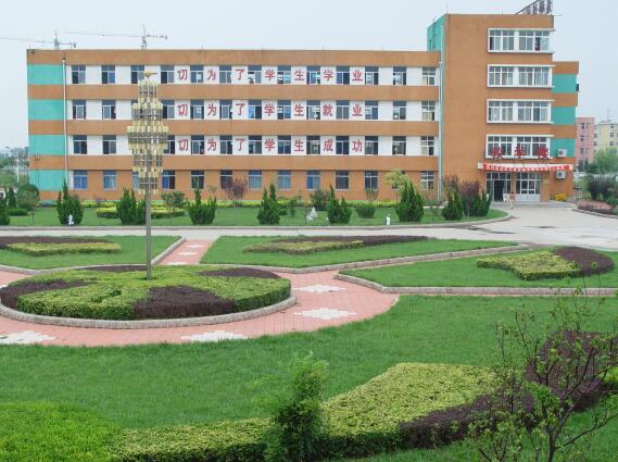 山東哪個學校開設(shè)計算機相關(guān)專業(yè)？