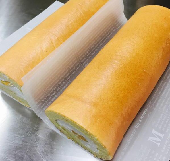 戚風(fēng)蛋糕卷怎么做？邢臺市荔枝村烘培專修學(xué)校這就教你！