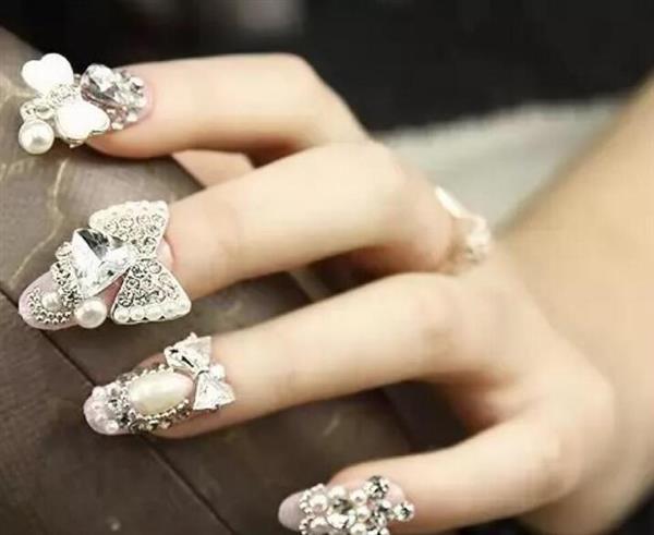 衡水亮點化妝攝影學校美甲高級班都學什么？