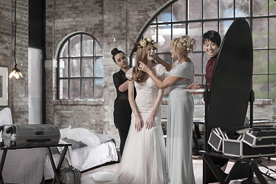 新娘妝基礎(chǔ)步驟怎么做？張家口尚品化妝攝影學(xué)校告訴你！