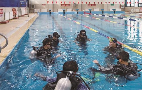 青島海洋技師學(xué)校有水手專業(yè)嗎？   