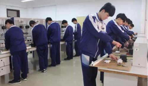 藍(lán)海職業(yè)學(xué)校有哪些適合男生的技術(shù)專業(yè)？