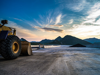 濟(jì)南學(xué)挖掘機(jī)去哪里？