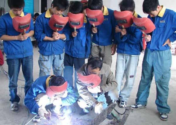 唐山金橋中專電焊專業(yè)經(jīng)久不衰 唐山金橋中專電焊專業(yè)經(jīng)久不衰