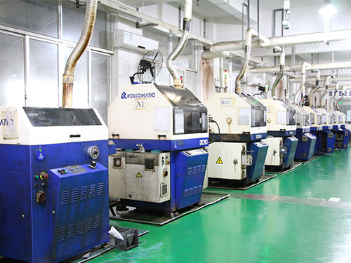 高中畢業(yè)生能在天津輕工職業(yè)技術(shù)學(xué)校學(xué)什么專業(yè)？