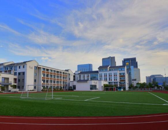 邯鄲市第一財(cái)經(jīng)學(xué)校算不算一所好學(xué)校？