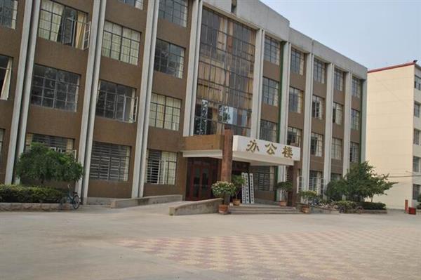 山東中華職業(yè)學(xué)校有那優(yōu)勢(shì)？