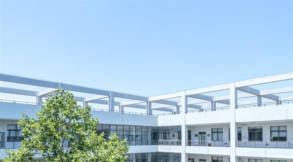 學(xué)歷+技能雙保障？保定新興工業(yè)技工學(xué)校歡迎你！