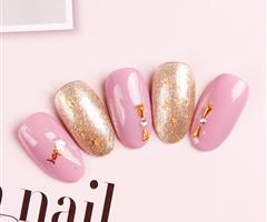 唯美教育彩妝美甲專業(yè)課程，帶你引領(lǐng)時(shí)尚，定制美麗